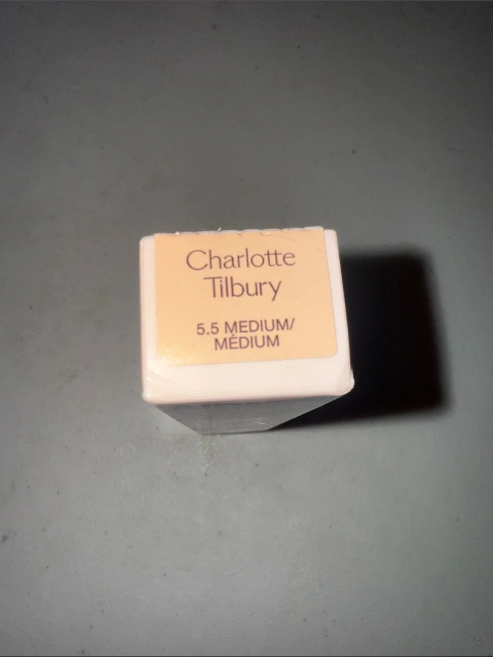 Charlotte Tilbury Airbrush Blur Concealer - 5.5 Medium - Picture 2 of 2